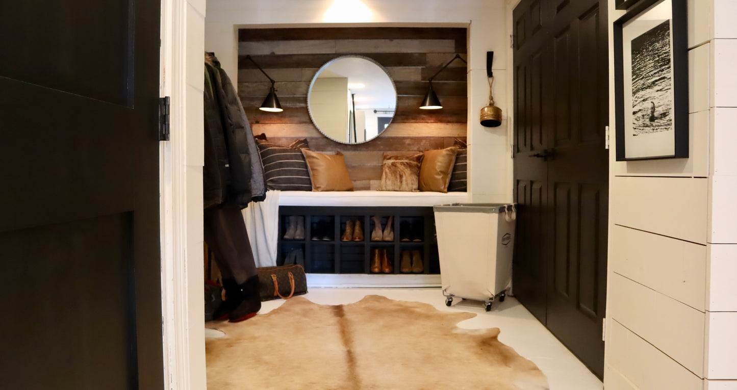 Solid Dark Palomino Cowhide Rug - L